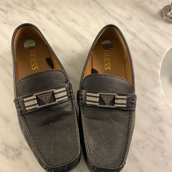 Men’s Guess Black Dress Show 9.5 - Picture 4 of 6